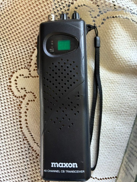 Maxon HCB-10C Handheld 40 Channel CB Radio - UNTESTED W/Box