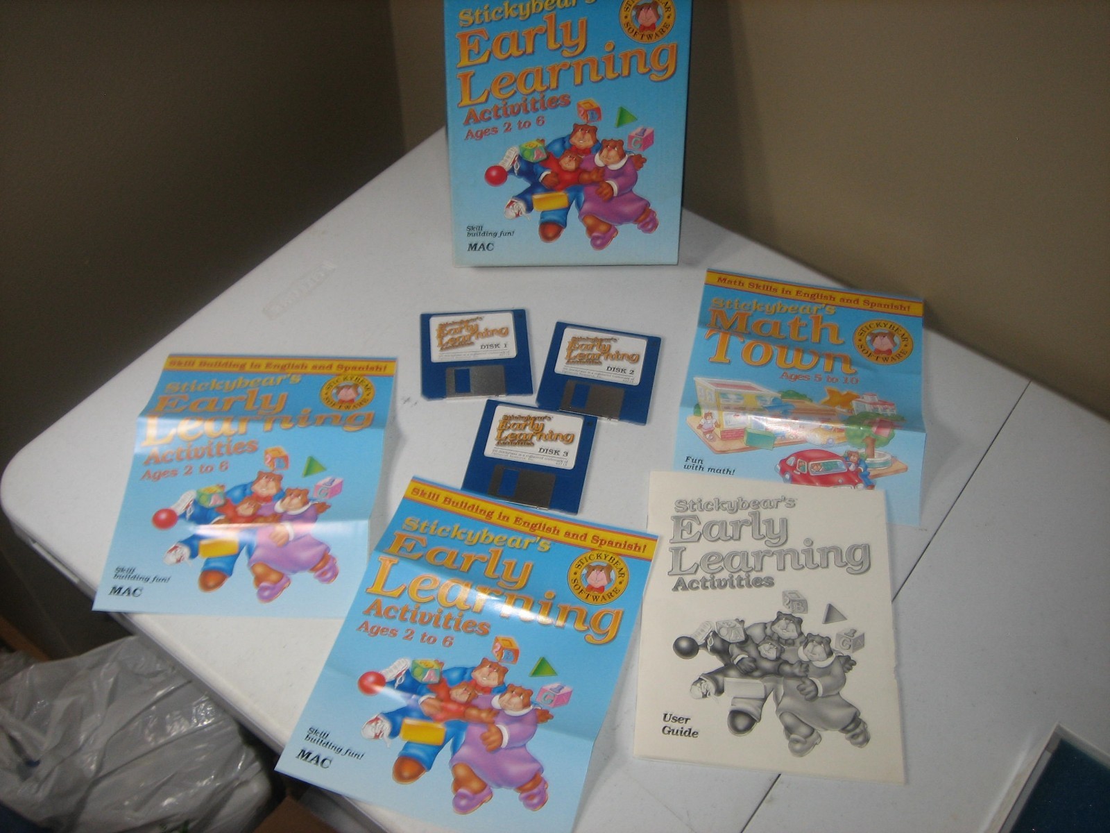 Vintage Stickybear's EARLY LEARNING AGES 2-6 Mac Software - Floppy Disc Big Box
