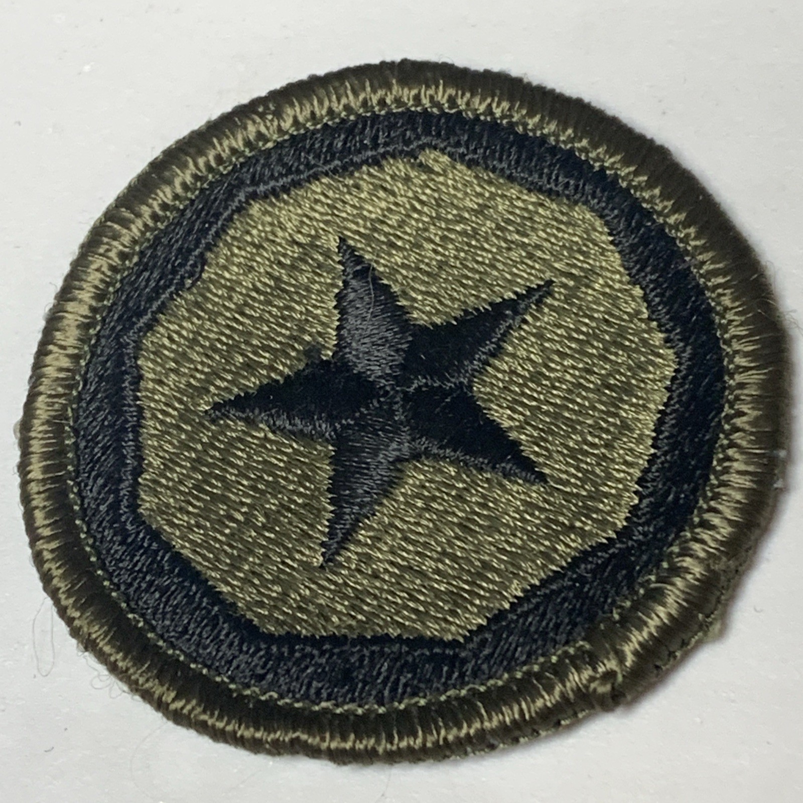 Vintage US Military Patch - Round Black Star with Green #275