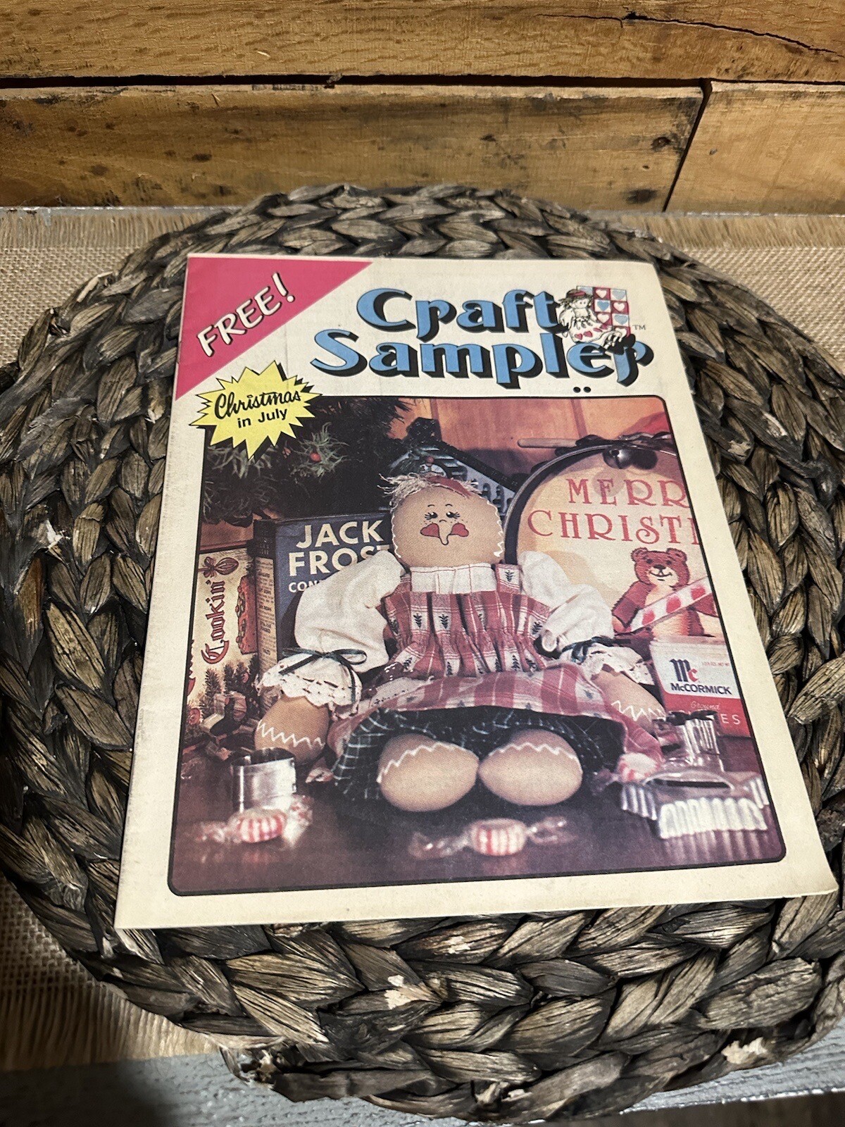 Craft Sampler Christmas In July 1995 Uncut
