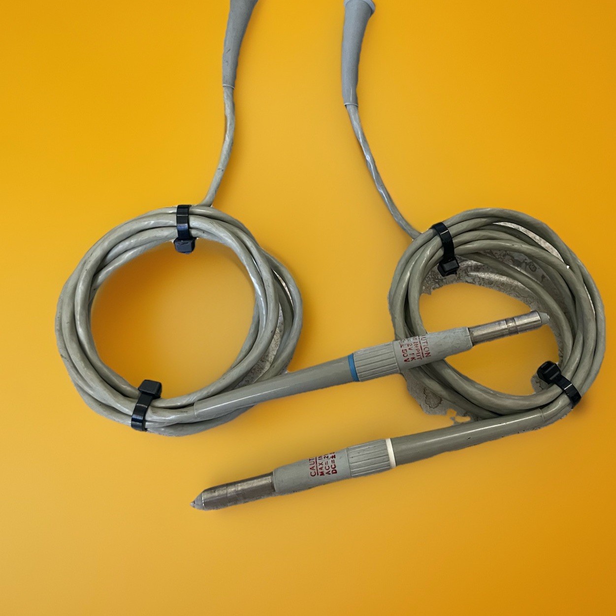 HP 8405A 1MHz-1000MHz Vector Voltmeter + Probe Accessories