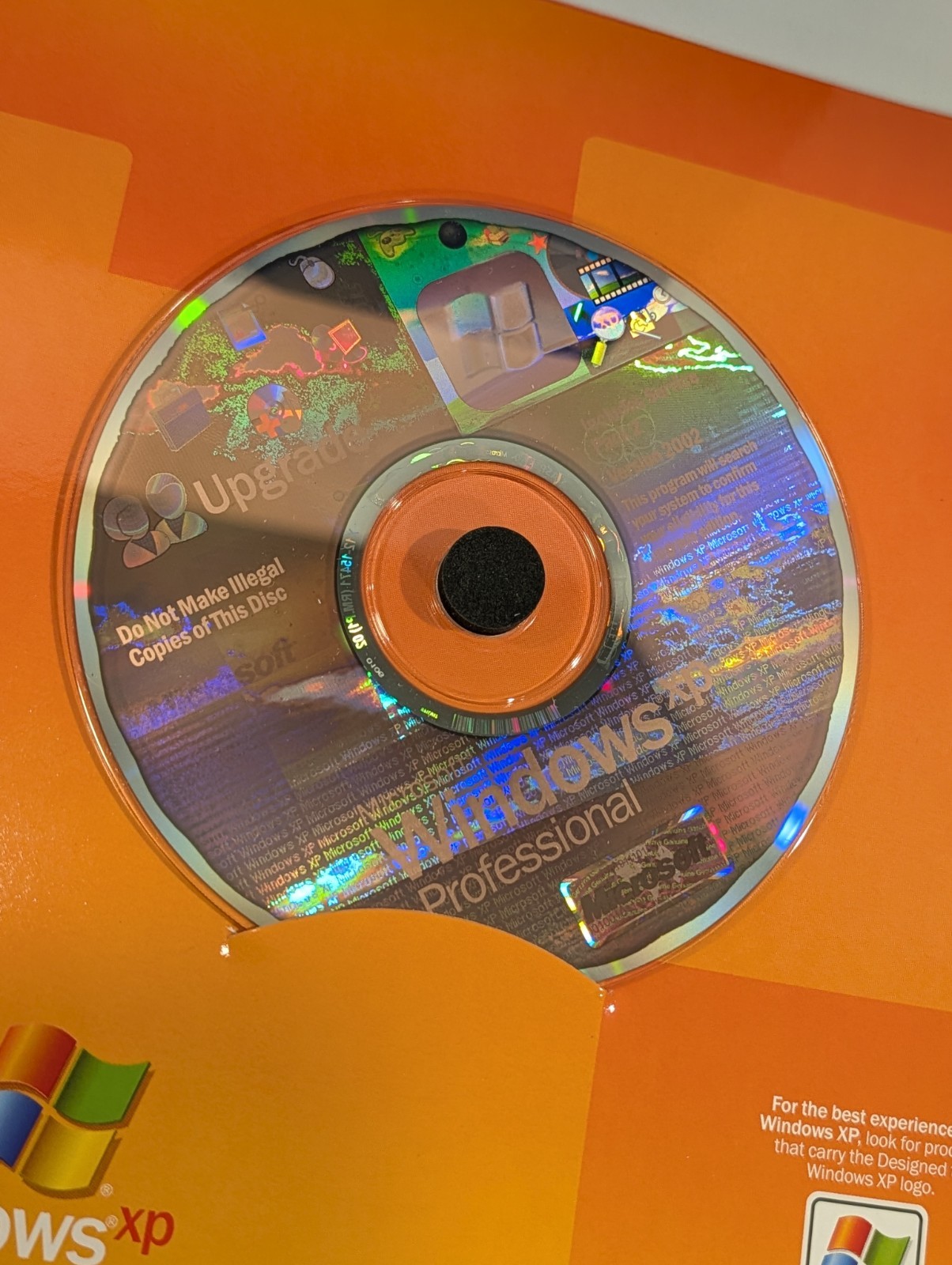 Microsoft Windows XP Professional Version 2002 Service Pack 2 Upgrade CD Big Box