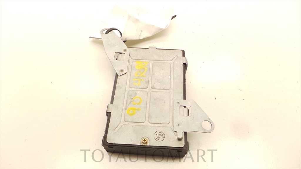 91-95 TOYOTA 4 RUNNER CRUISE CONTROL MODULE ECM ASSEMBLY