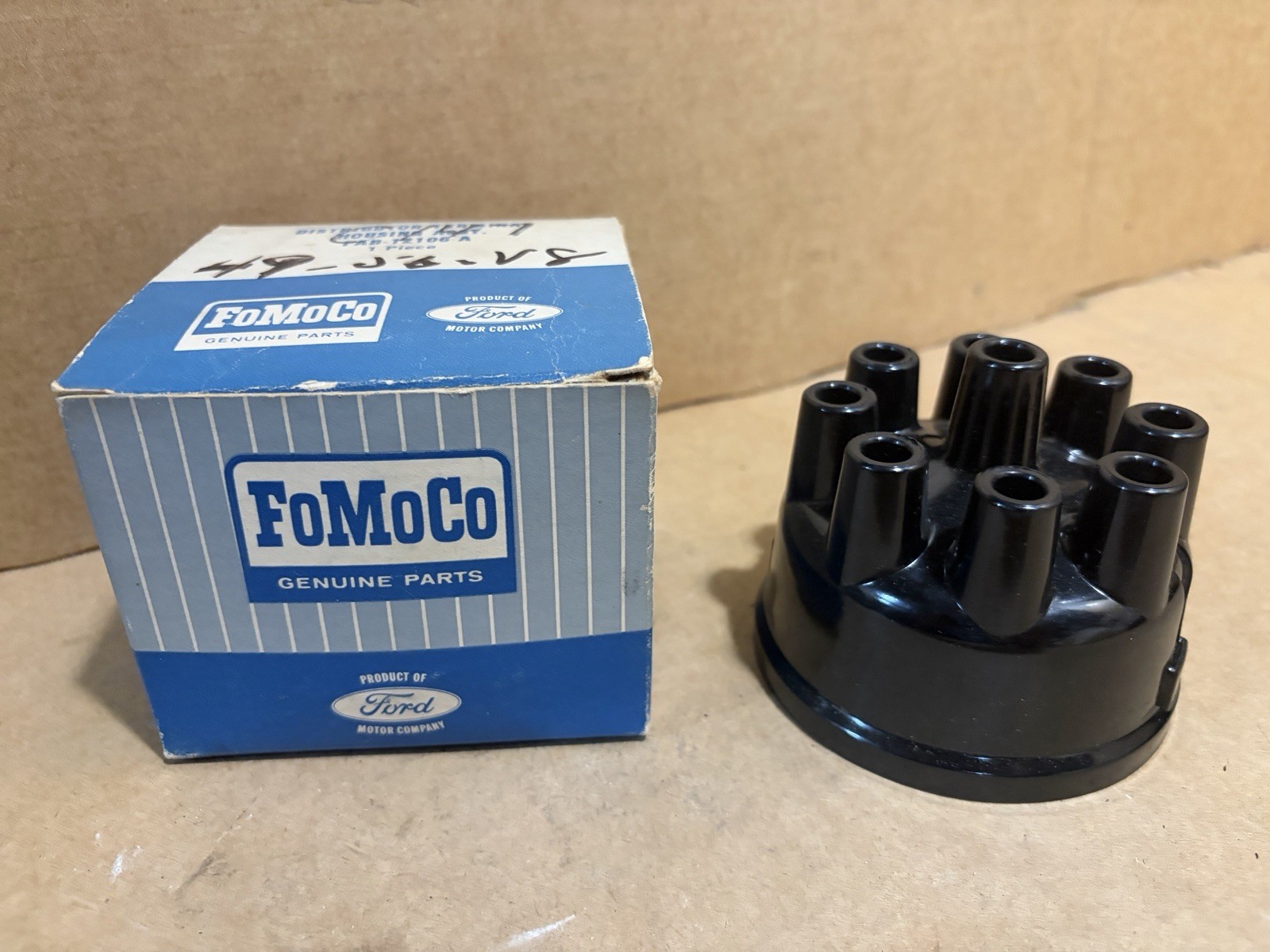 Ford FAB-12106-A Distributor Housing Cap -- 1950-1956 Lincoln
