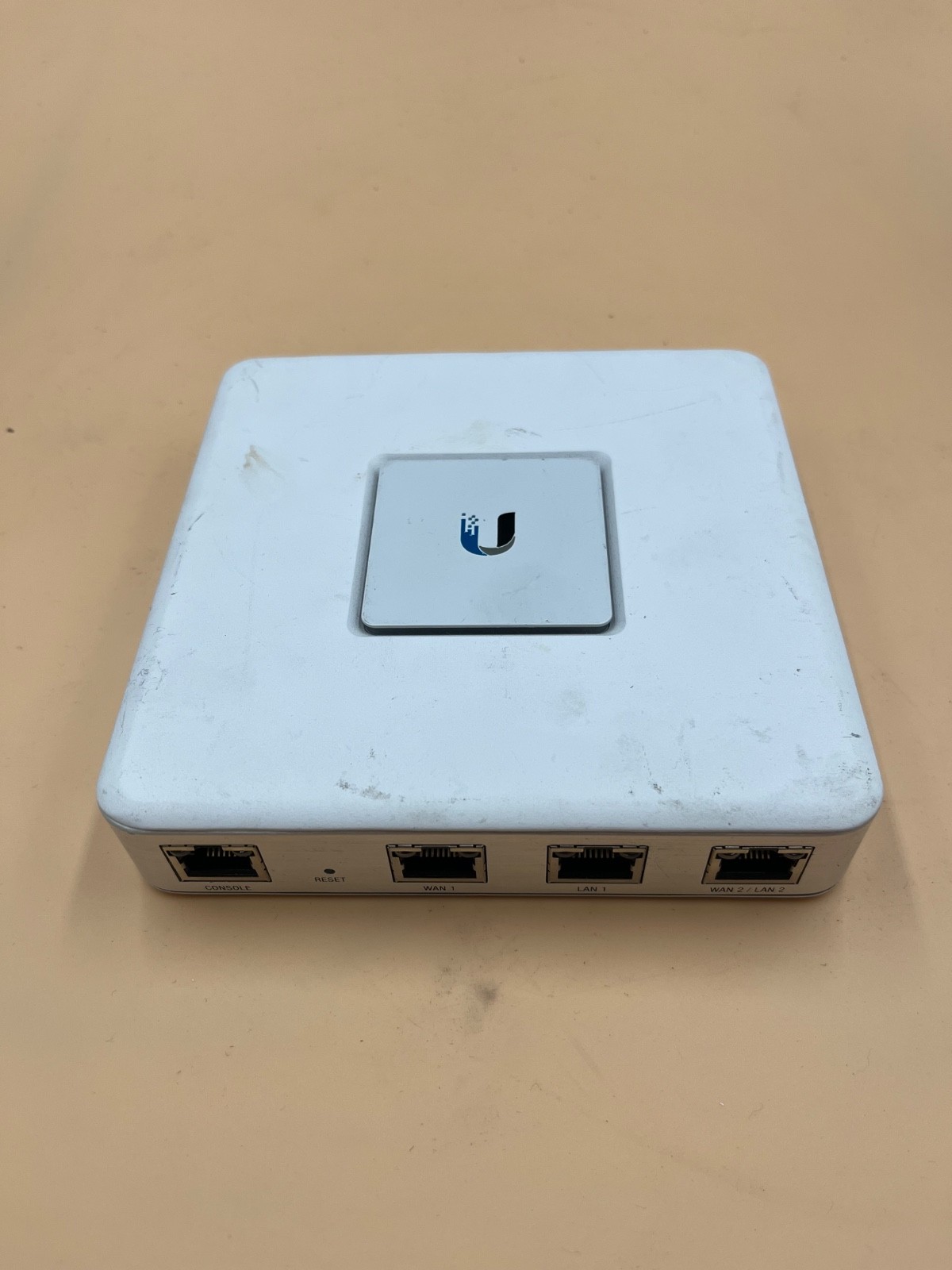 Ubiquiti UniFi Security Gateway Gigabit Router (USG)