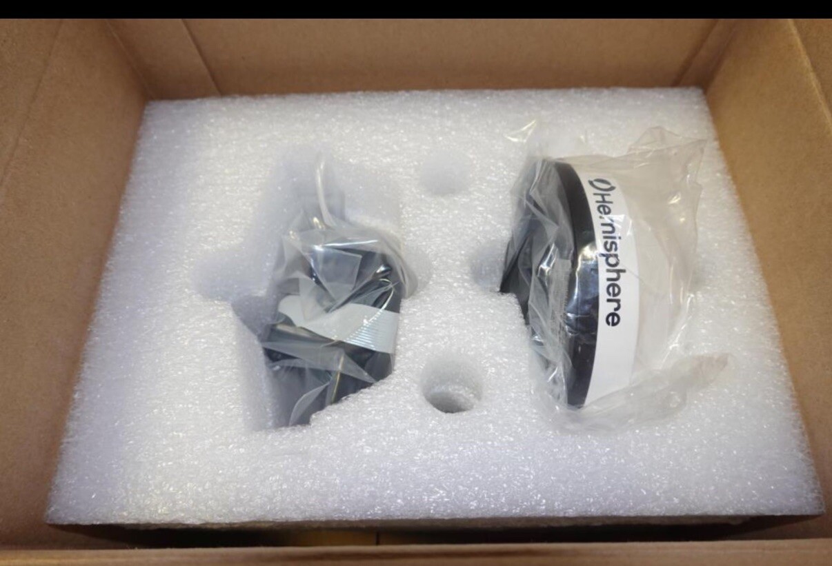 USA Seller Hemisphere A21 GNSS Antenna P/N: 940-2068-000 New Open Box