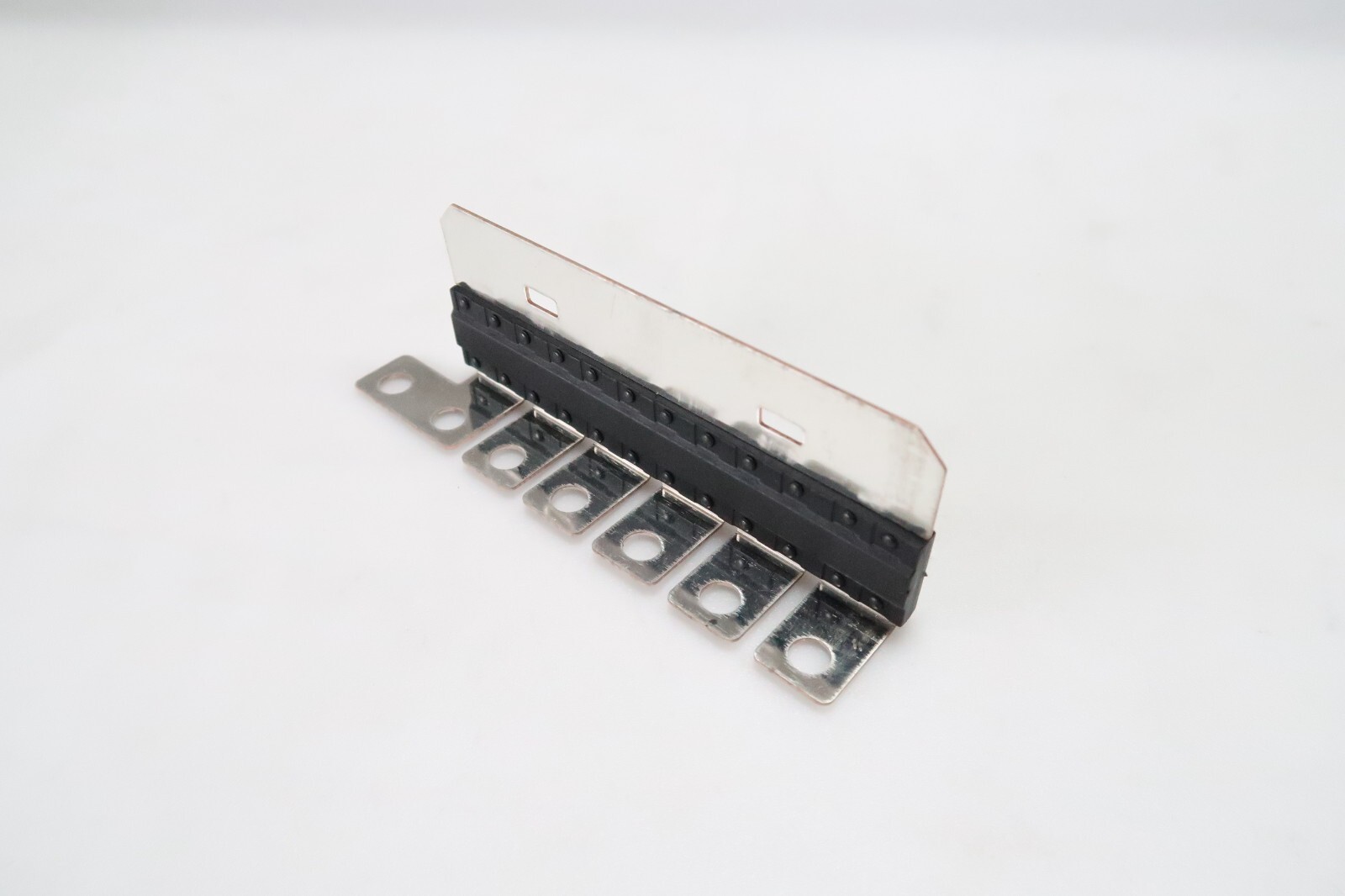 68368853AA for 2018-2023 JEEP WRANGLER JL Z Case Fuse Array