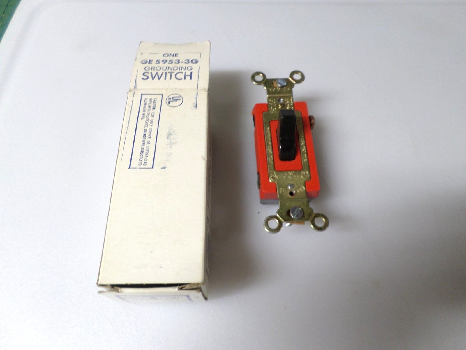 GE - 5953-3G - GROUNDING SWITCH - 20A - 120/277V - NIB