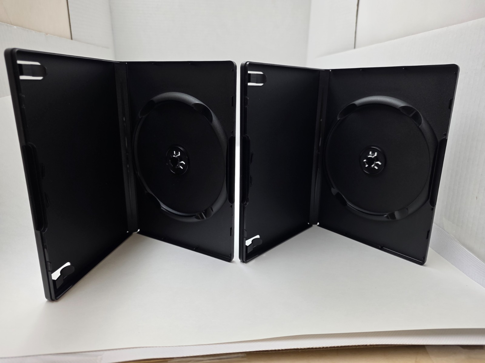 TWO  NEW Black Empty Replacement Video Game Cases W/Sleeve for NINTENDO WII U