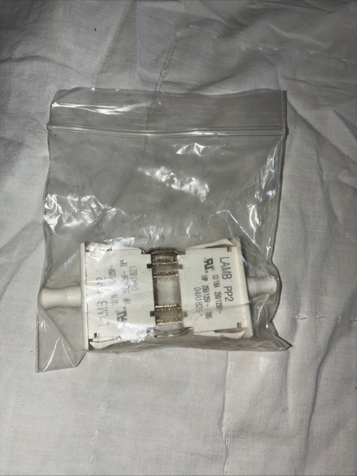 Middleby 63909 Lamb PP2 Interlock Switch, 12A,PS970G, PS360EWB, PS360Q