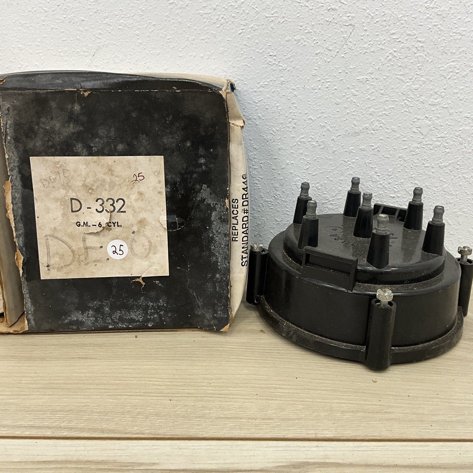 Vintage Etron D332 Distributor Cap fits 1975-1976 Chevrolet Buick Pontiac