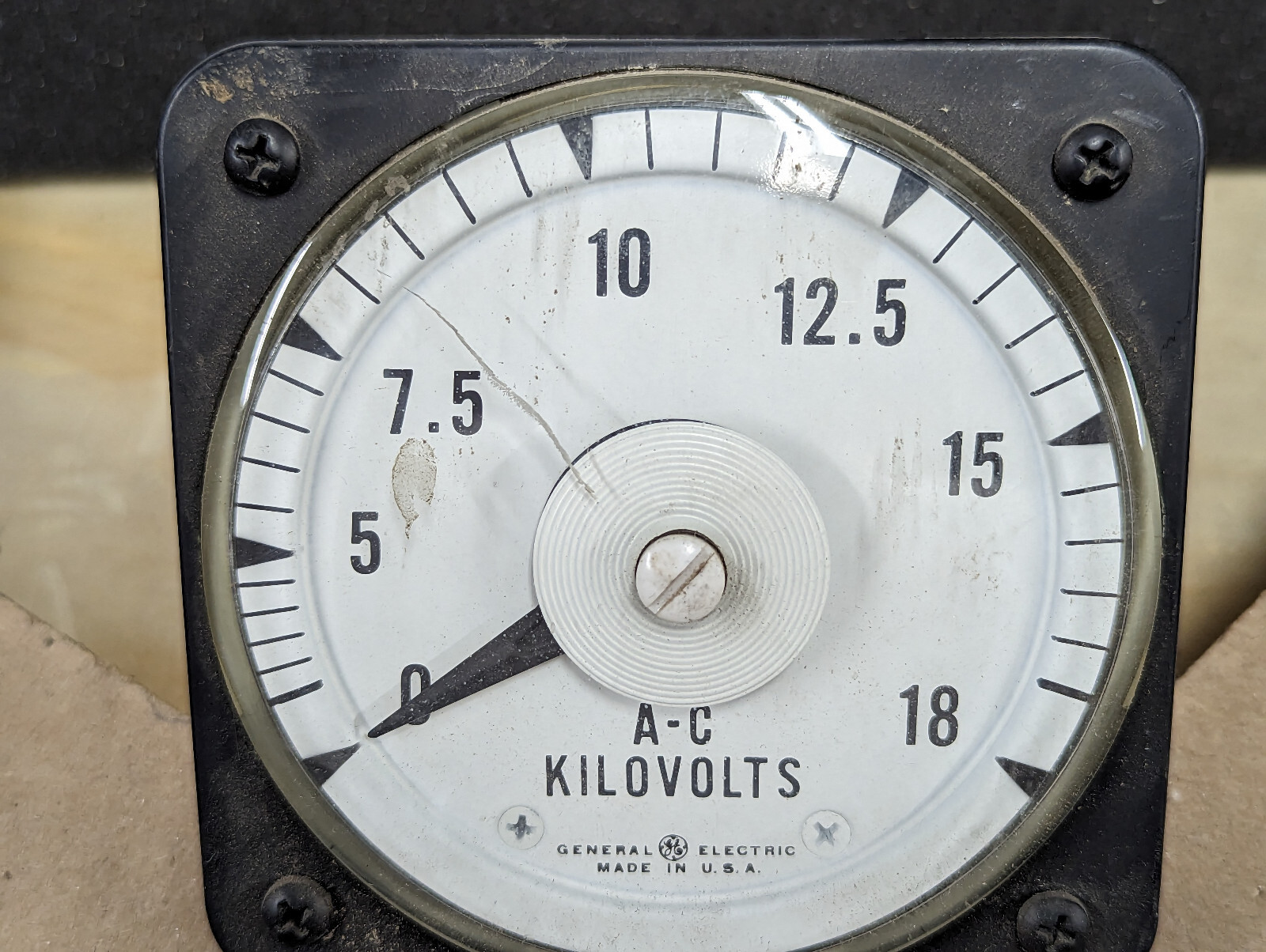 GE voltmeter AC type: AB-40 0-18kV PZXE2