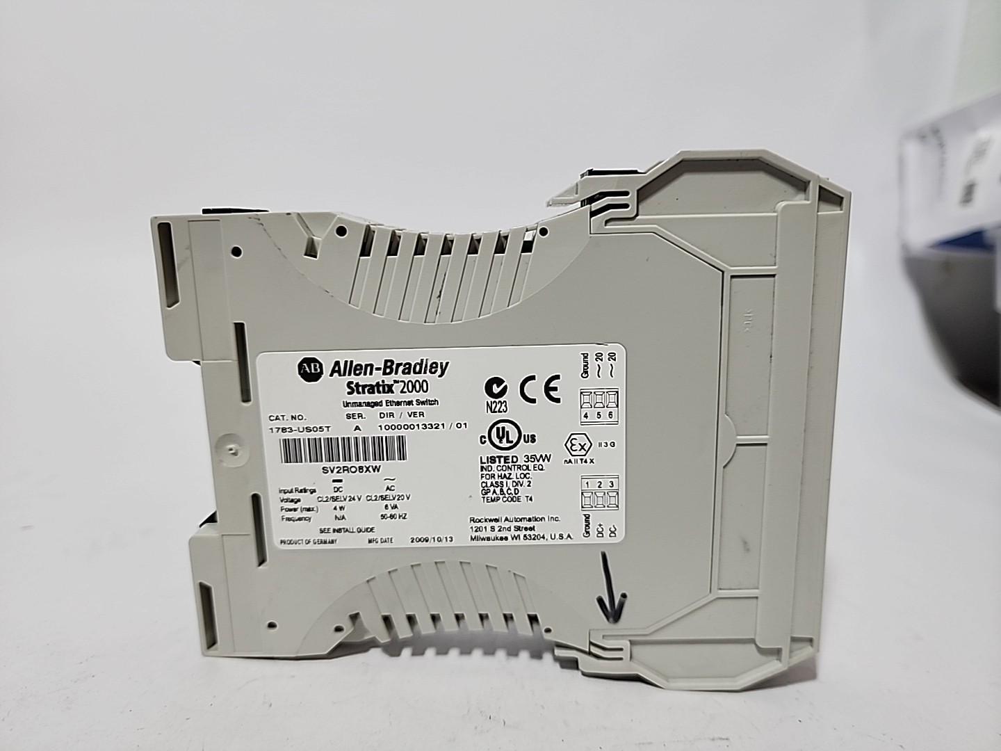 Allen Bradley 1783-US05T Ser A Stratix 2000 Ethernet Switch