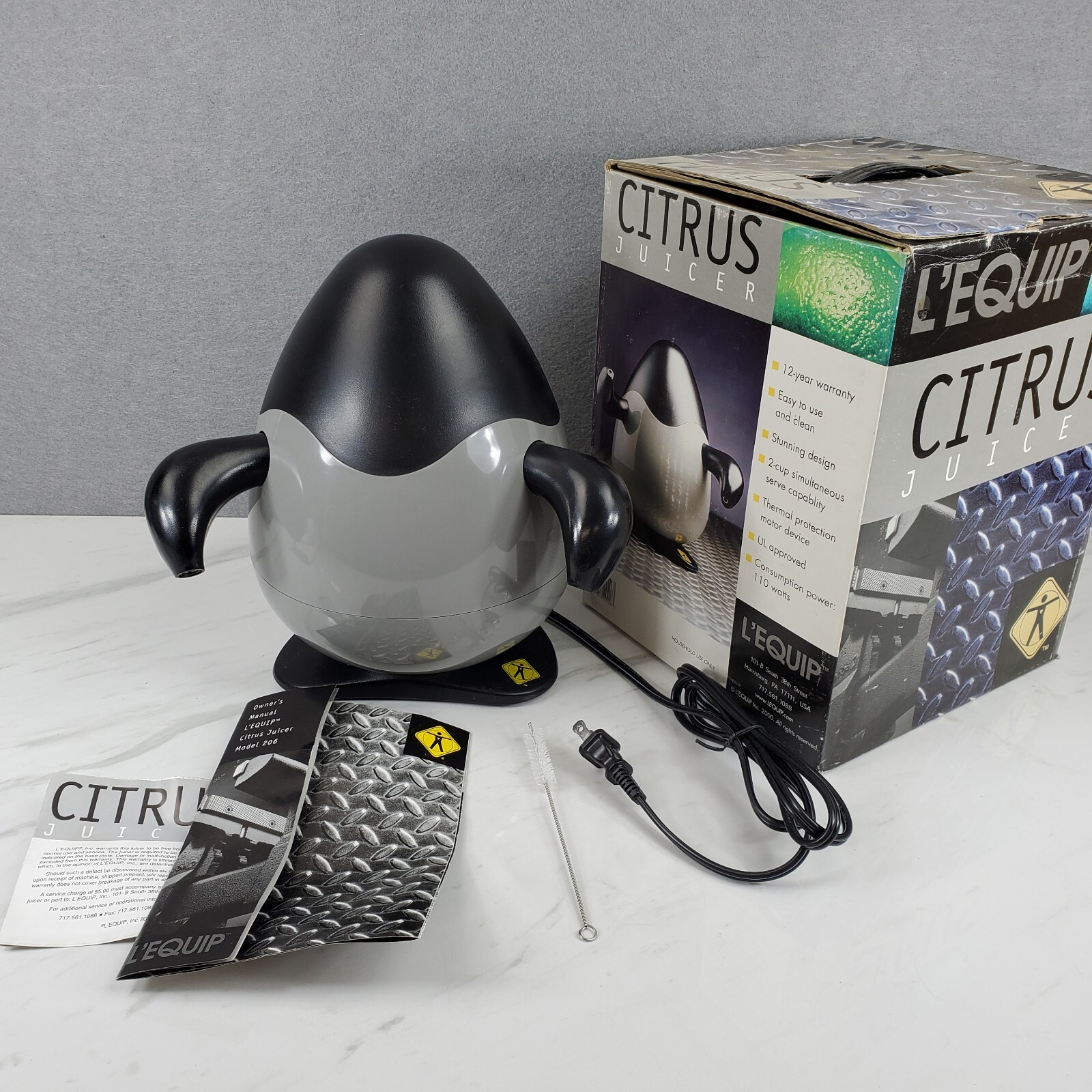 Unique L’EQUIP “PENGUIN” Citris Juicer New/Open Box