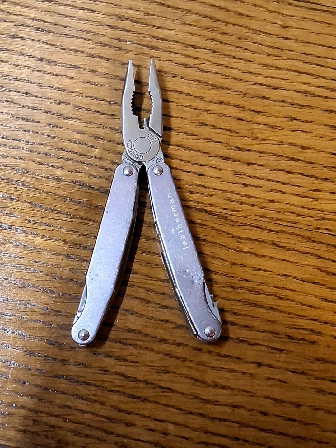 Collectable Gray Leatherman Juice S2 Multitool, Good Condition!
