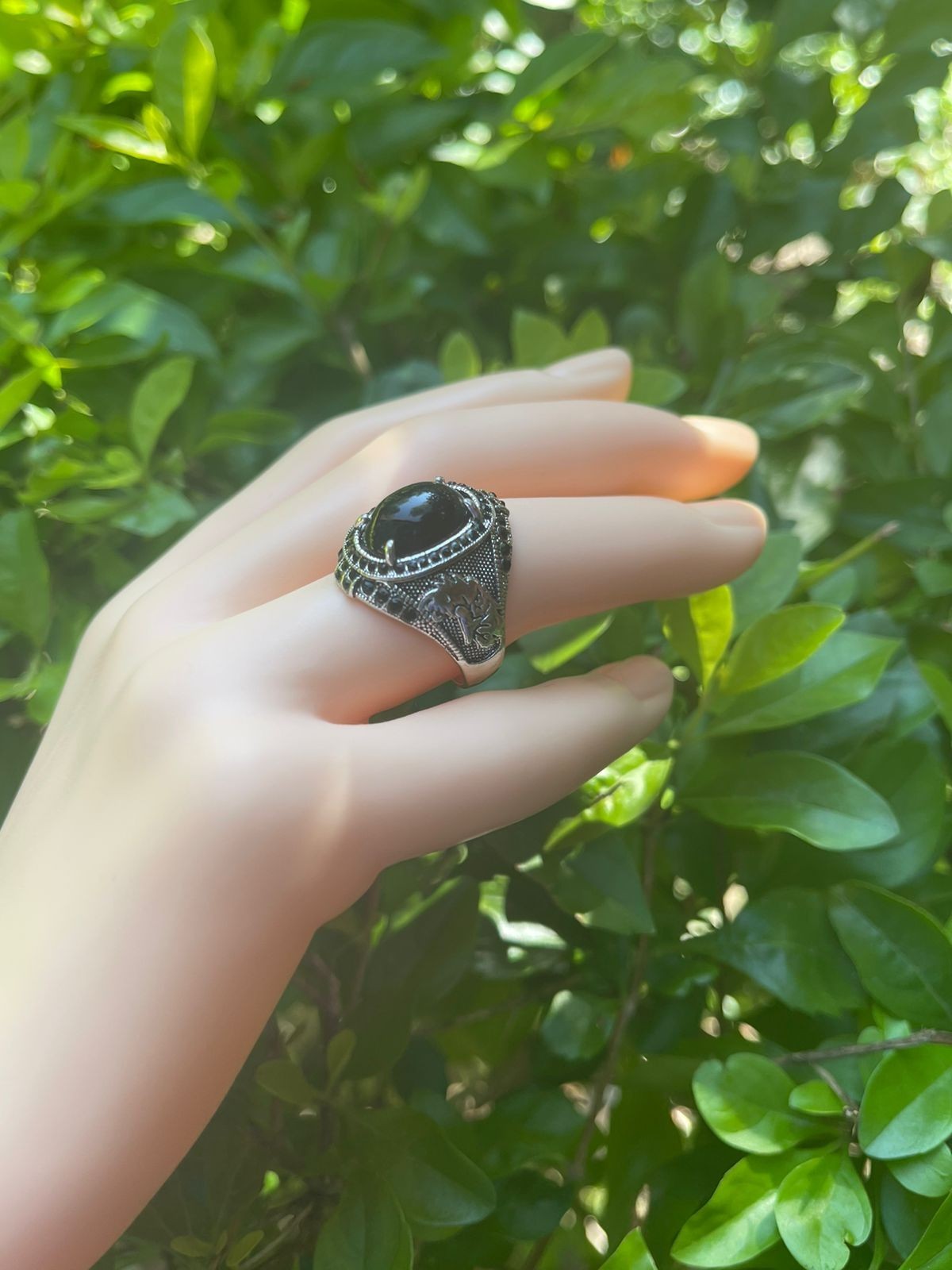 Men's ring with an eagle design and stones/yu145