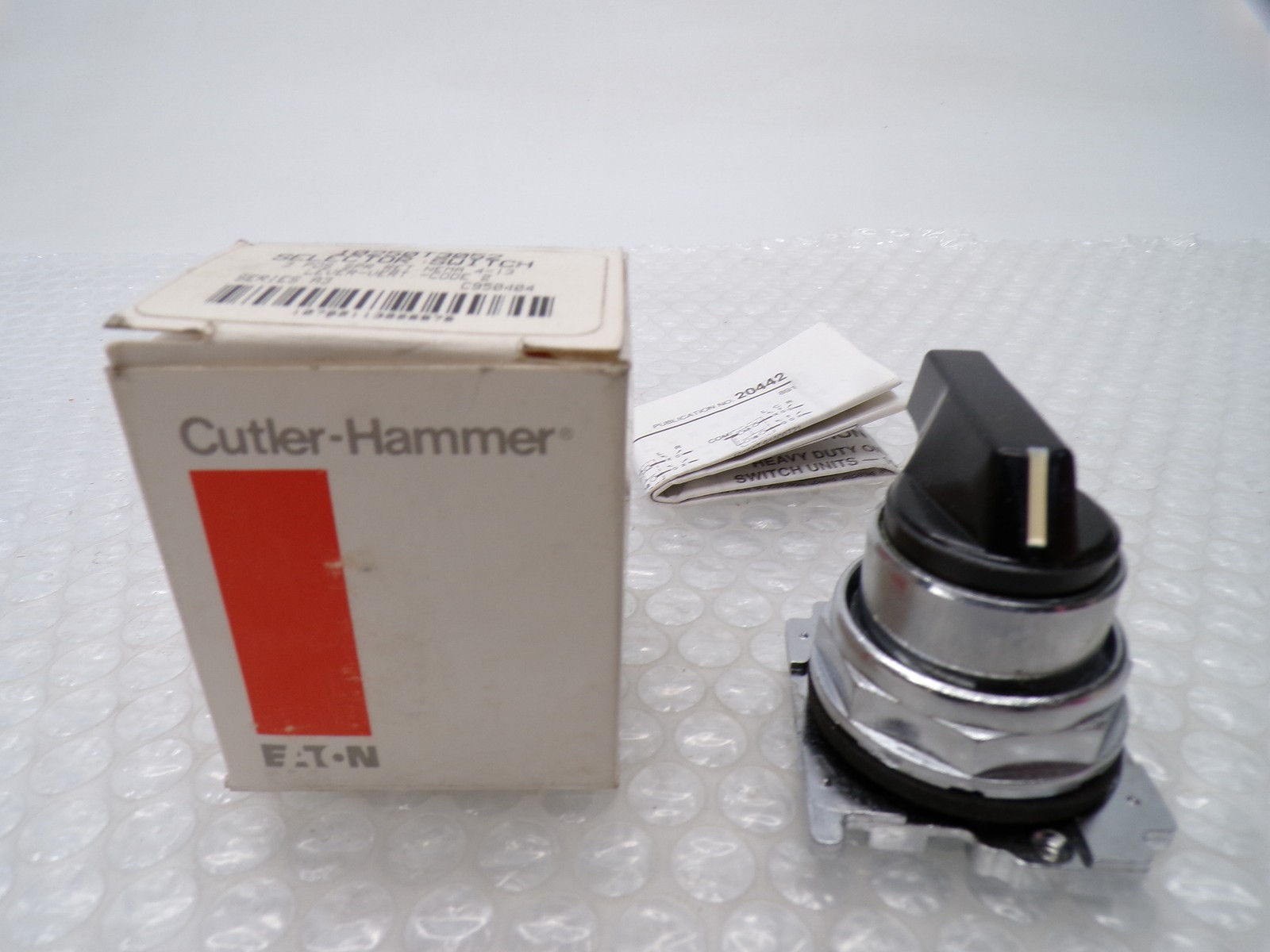 CUTLER HAMMER 10250T3052 SER.A3 SELECTOR SWITCH NSMP