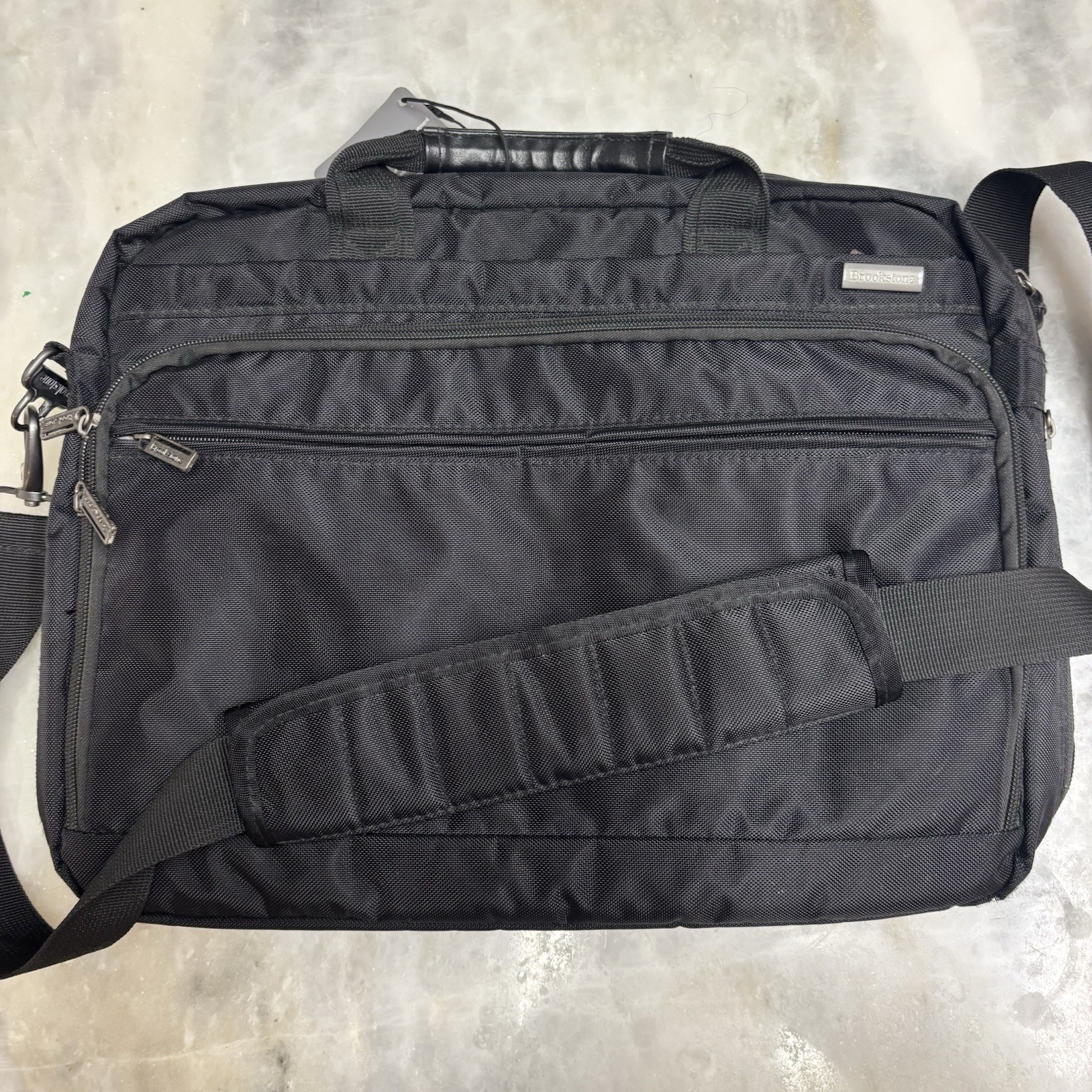 Brookstone Luxe Computer Portfolio – Slightly Used Laptop Shoulder Bag Expanding