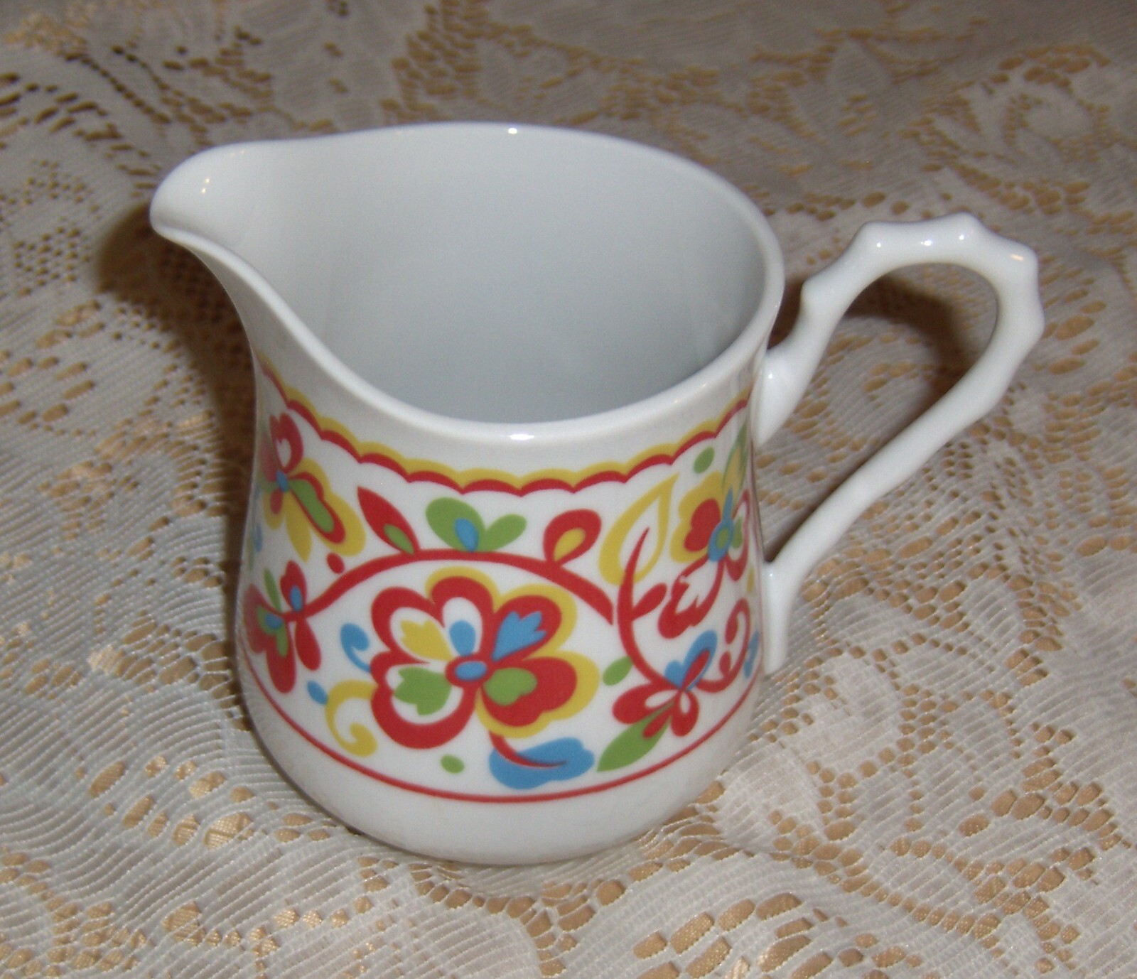 One World Sango "Basque" Creamer ~ Excellent Condition