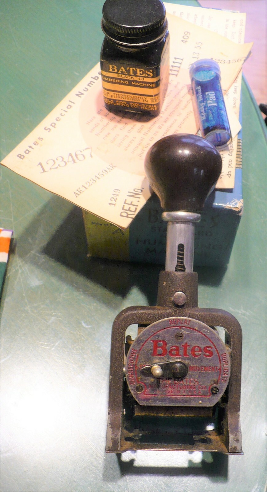 VTG Bates  Numbering Machine + Ink Stamp, 6 Wheels, Style A