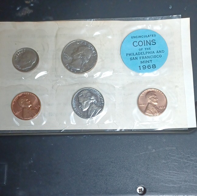 U.S. Mint 1968 Uncirculated Coin Set Philadelphia & San Francisco Mint