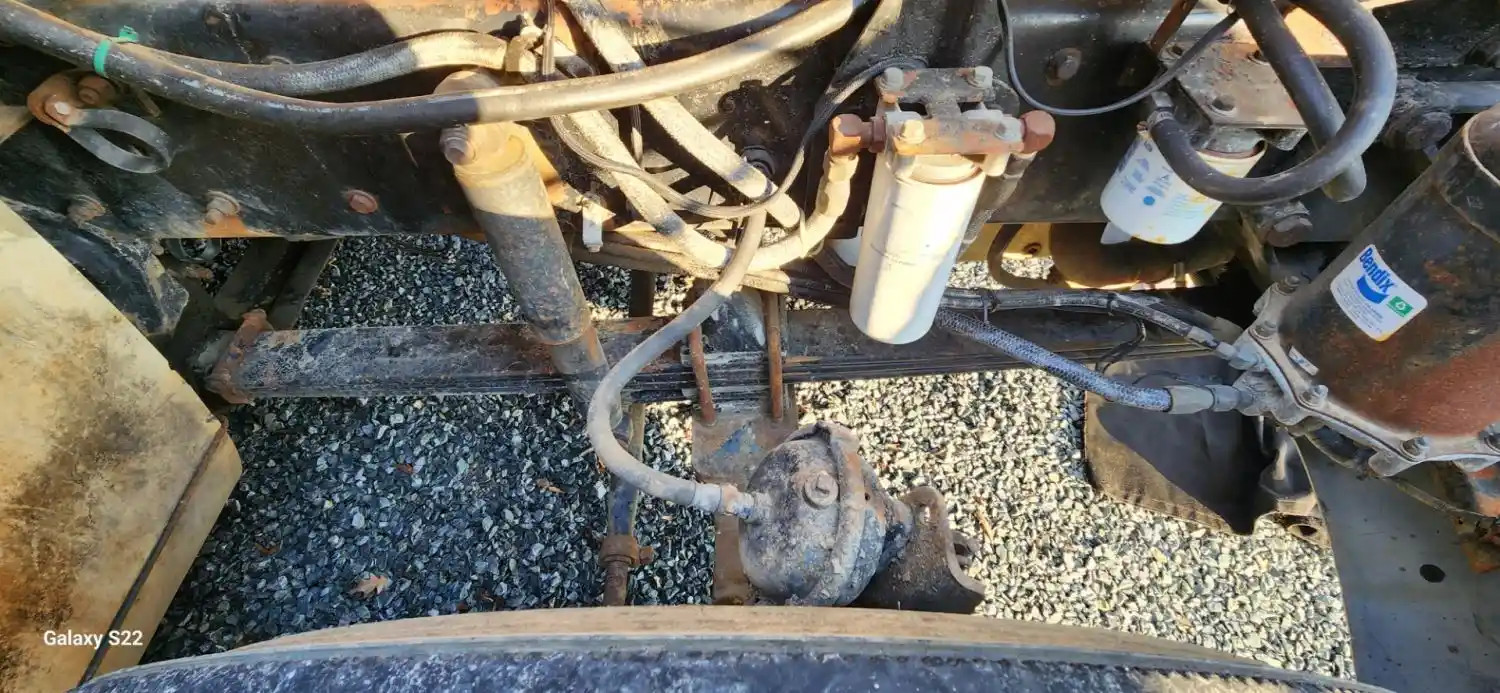 (Used) 1987 Kenworth T600, FRONT LEAF SPRINGS Front Leaf & Springs P-68061