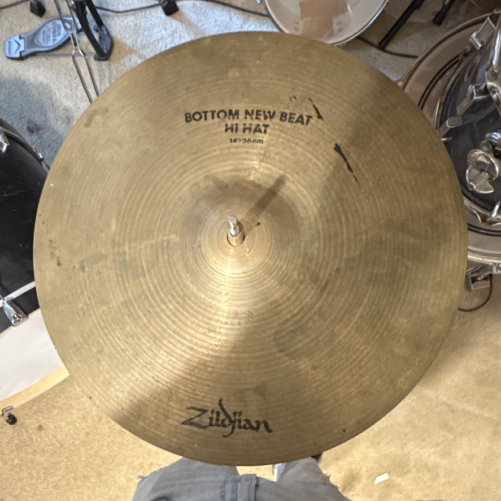 Zildjian Bottom New Beat Hi Hat Cymbal 14" Metal Hi-Hat 14 in Includes Hi-Hat