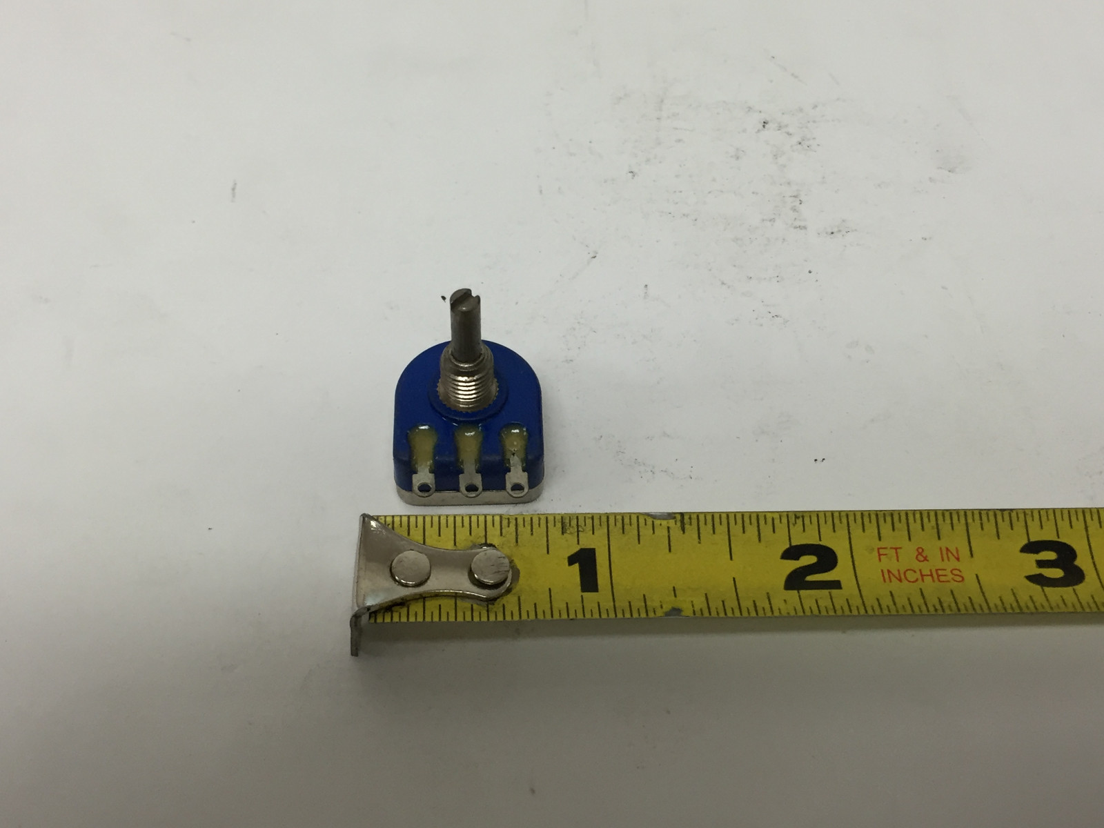 HDK POTENTIOMETER RG161N B2M Ohm