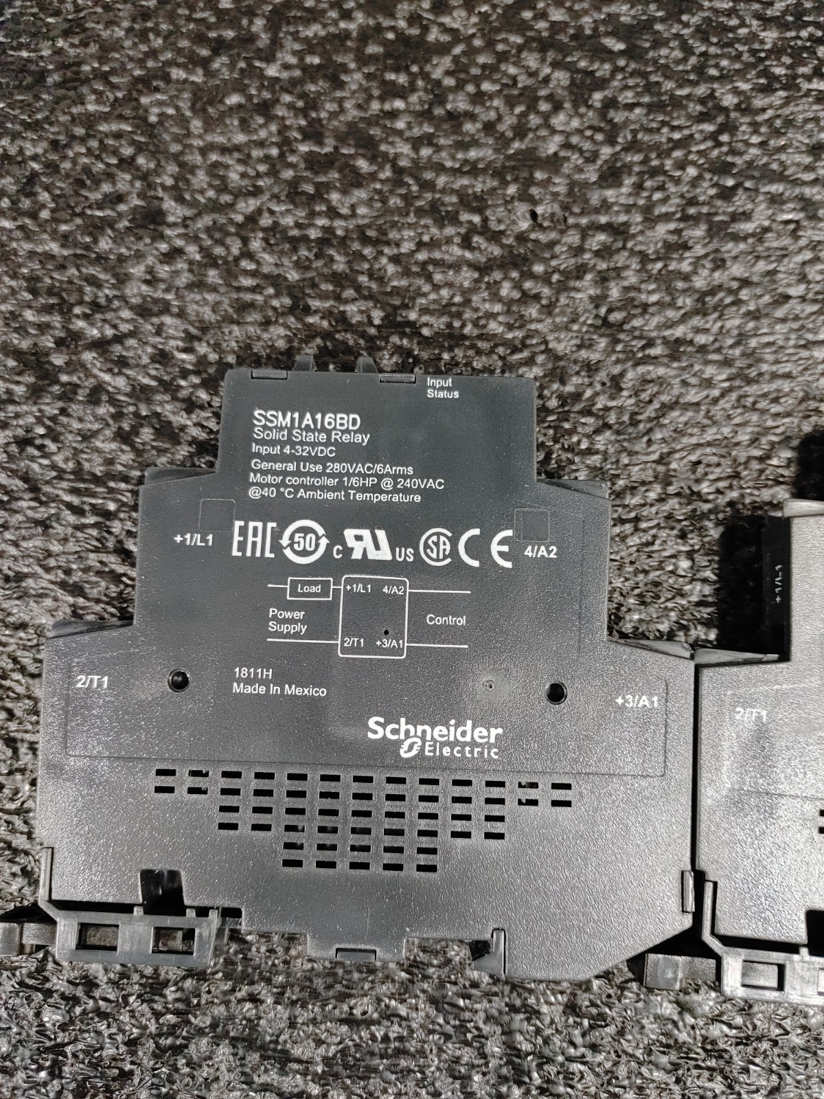 Lot of 2 SCHNEIDER ELECTRIC SSM1A16BD Solid State Relay