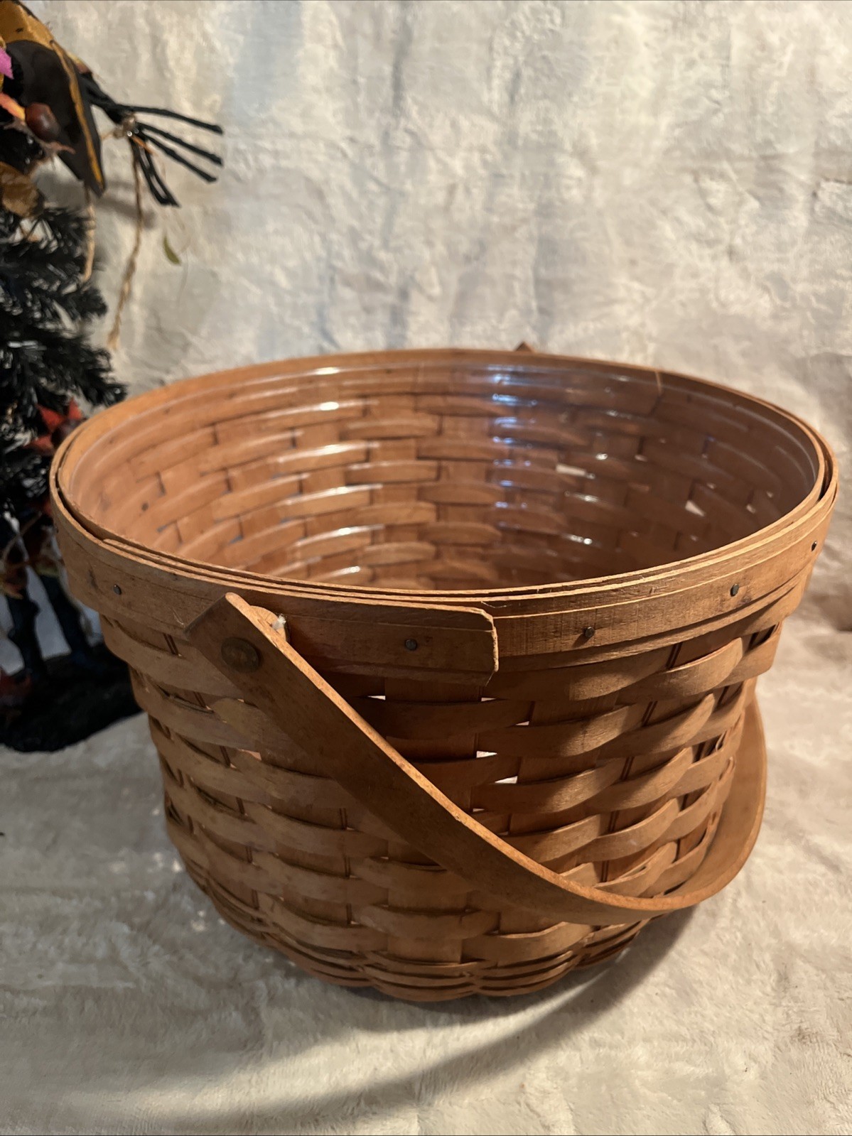 1990 Longaberger Basket w/handle Plastic Liner 13” x 8.5”