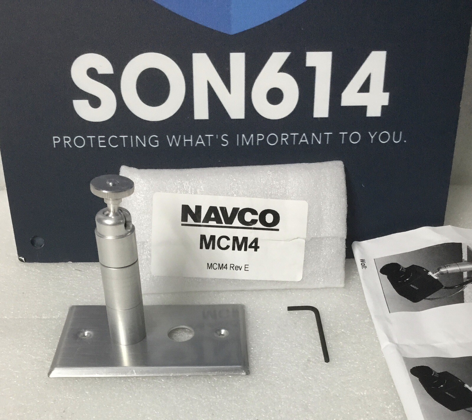 3" Tall NAVCO MCM4 Wall / Ceiling Mount Stand With Plate Security Camera NEW!