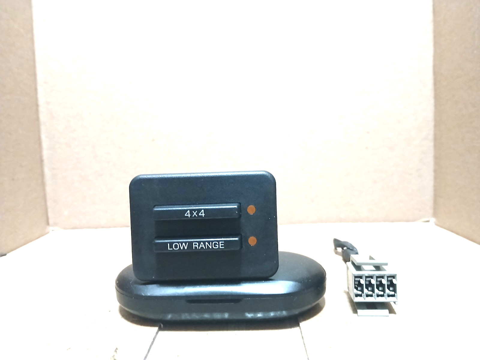 1990-1994 OEM Ford Ranger Explorer 4x4 4 wheel drive switch with plug-in