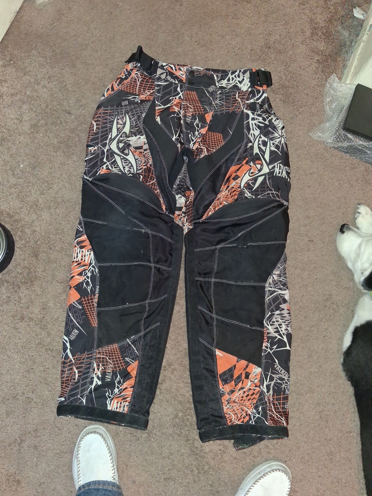 Valken  Ctusade Paintball Pants GREAT CONDITION!! Orange/Black SIze Adult Med