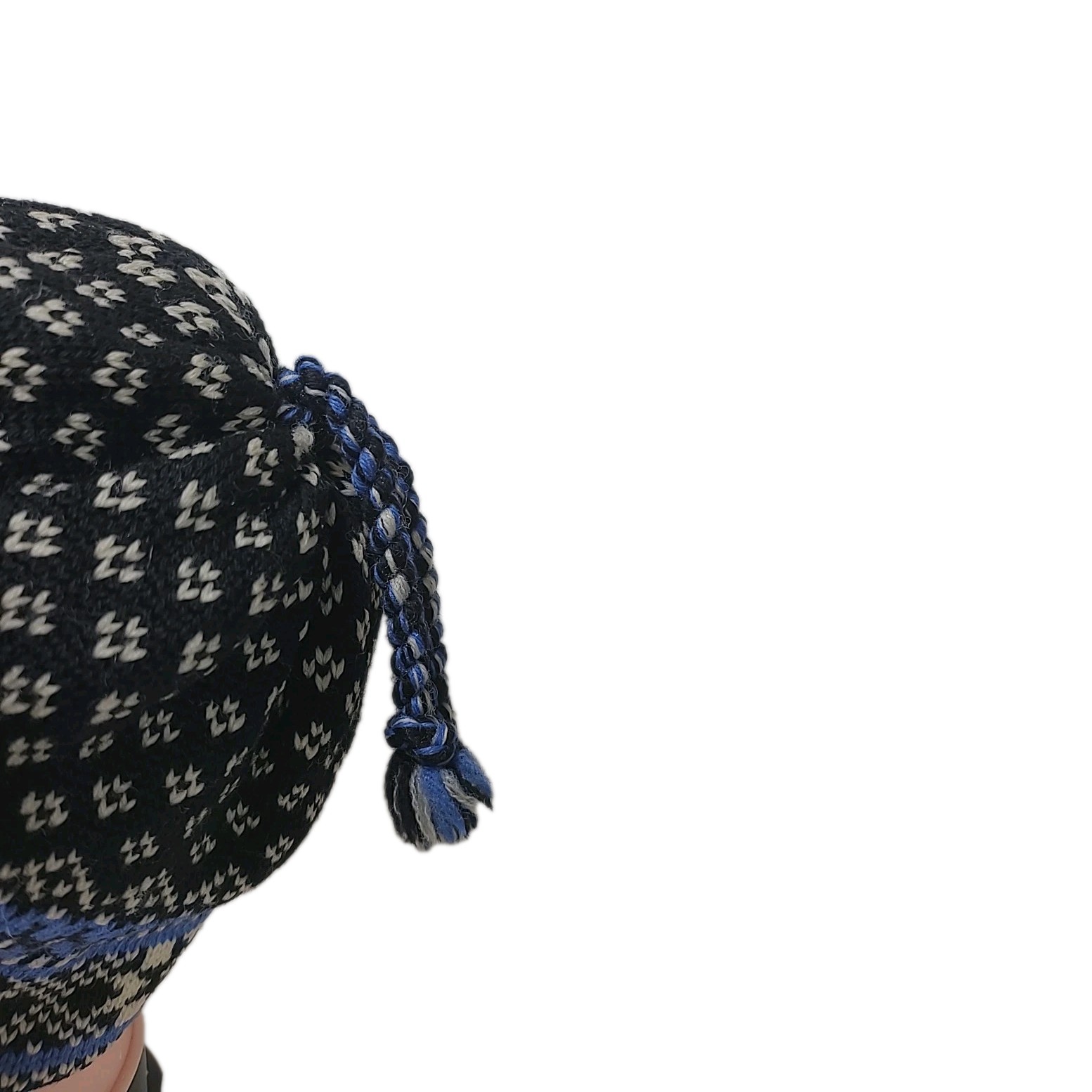 By/Par Filmar Wool Knit Unisex Ski Hat Tassel Beanie CANADA Blue Black & Cream