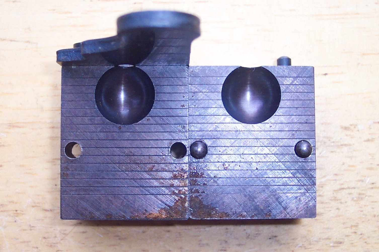LYMAN/IDEAL .575 ROUND BALL 58 CALIBER BLACK POWDER RIFLE MOULD/MOLD 575 UNUSED