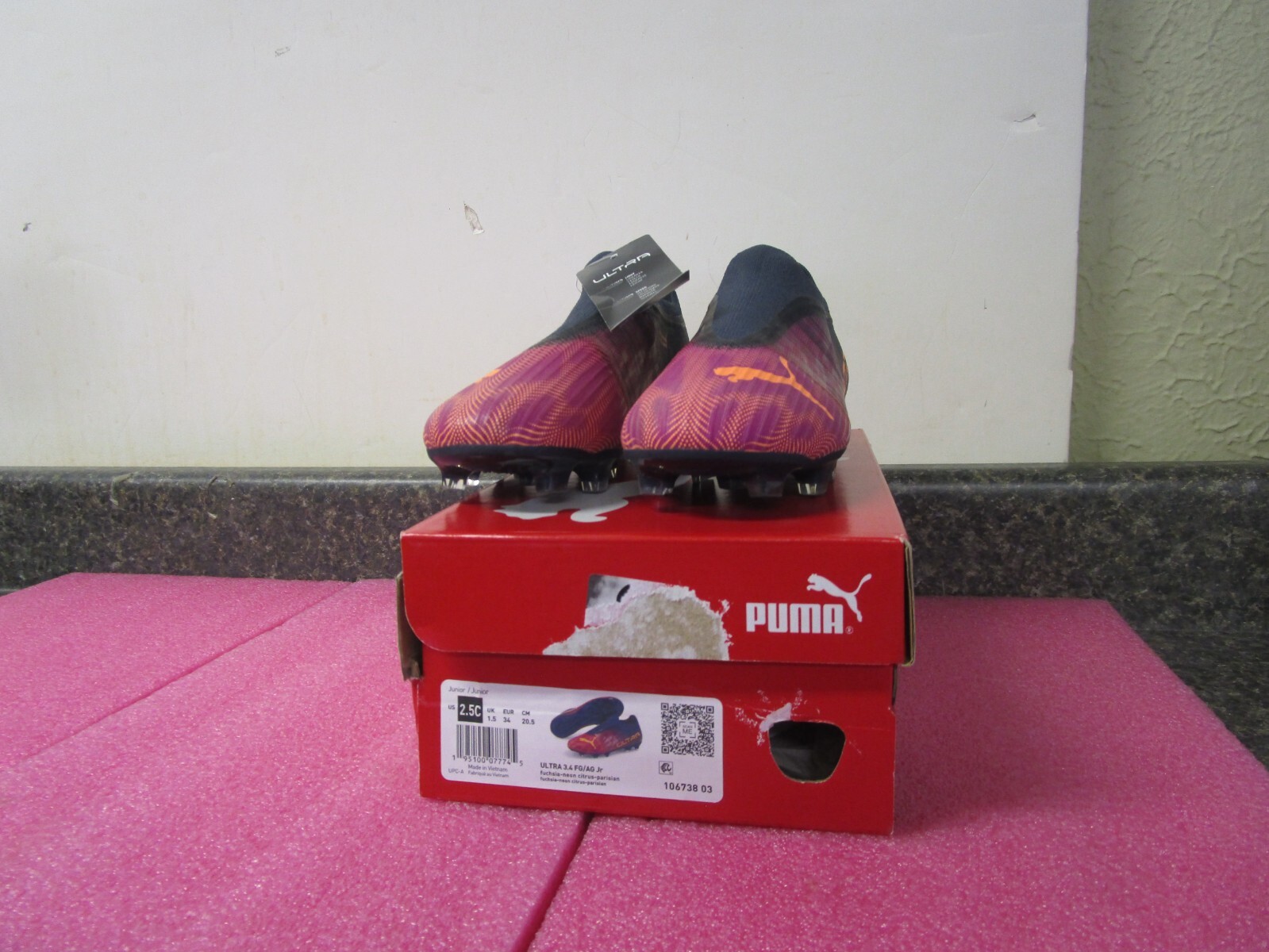 NEW! Puma Ultra 3.4 FG/AG Jr Youth Soccer Shoes- Fuchsia-Neon  Size: 2.5US