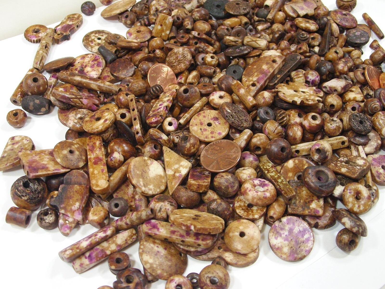 3 Pounds Purple Water Buffalo Bone Beads / Scrap Pieces / Left Overs (M-3) ⭐