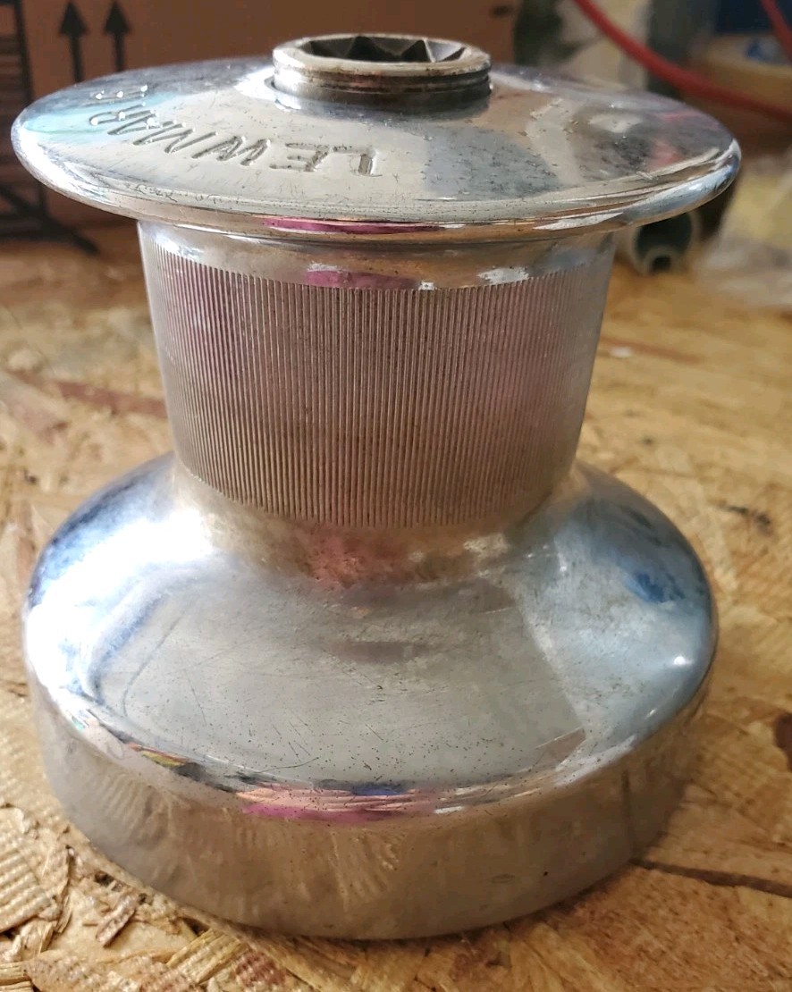 Lewmar 16 2 Speed Winch Only Missing Snap Ring