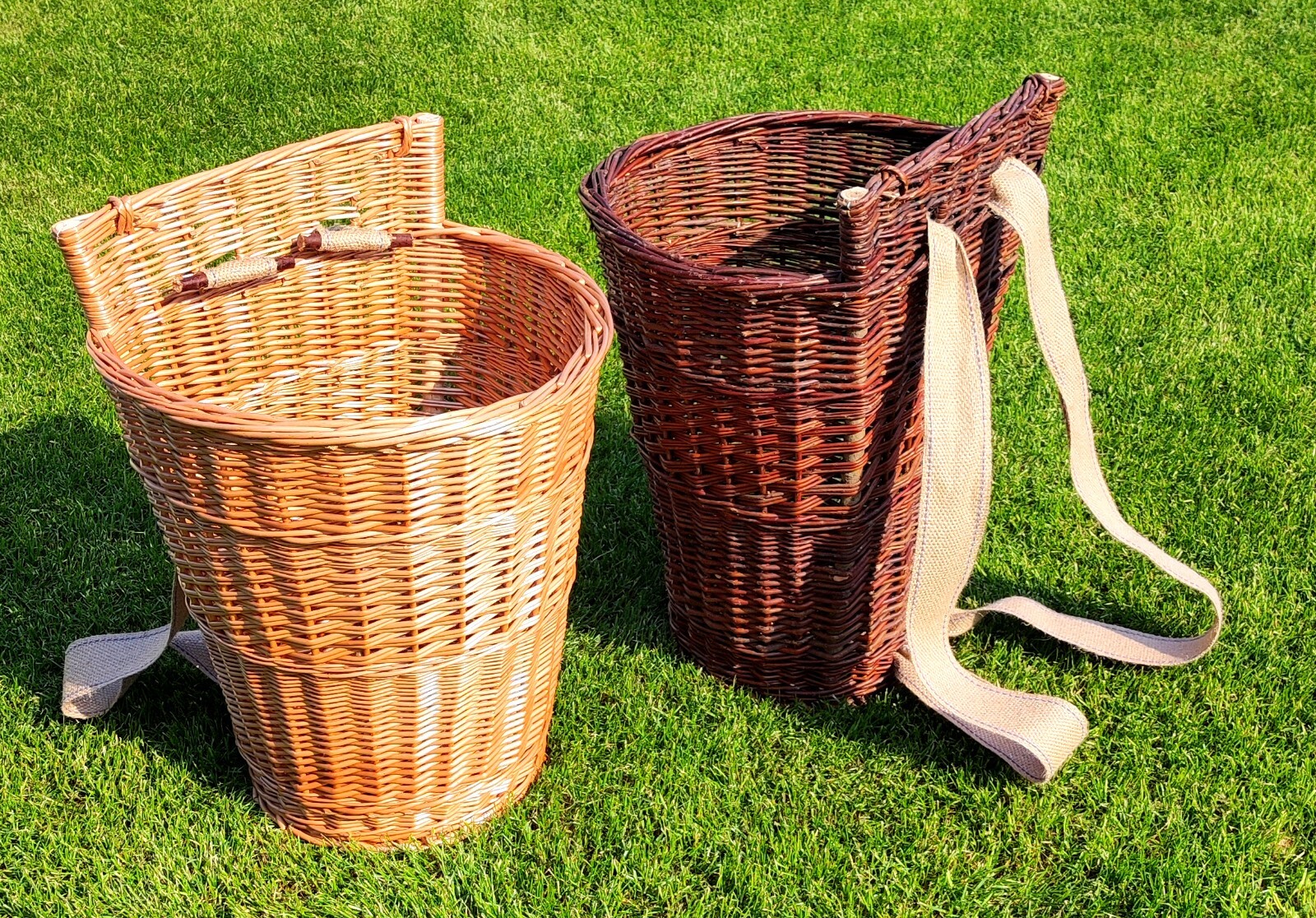 Back Carrier Basket 2 Variants! Hay basket pine wicker piggyback basket back basket WIKLER