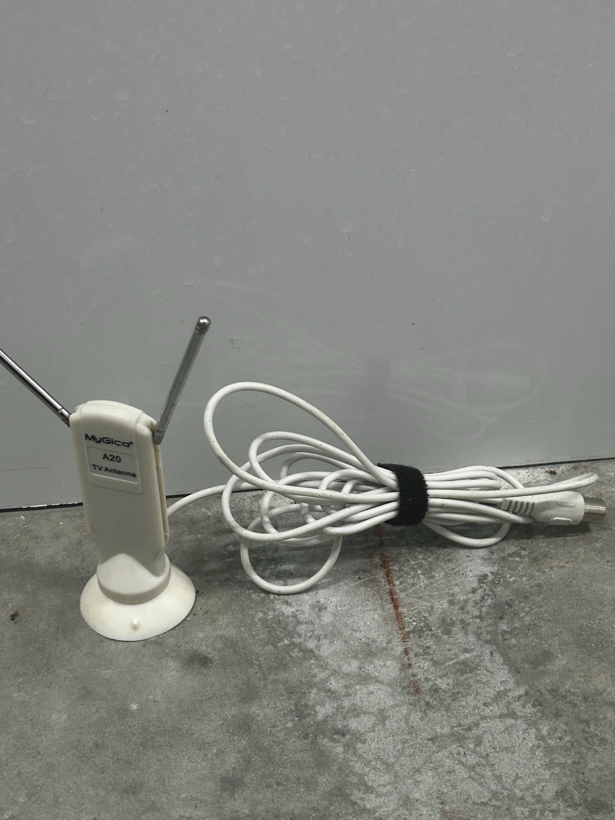 MyGica A20 Digital Tabletop TV Antenna Small Antenna