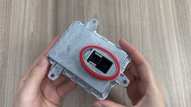 Xenon Headlight Ballast D3s D3r for Cadillac XTS CTS, Land Rover, Kia, Volvo