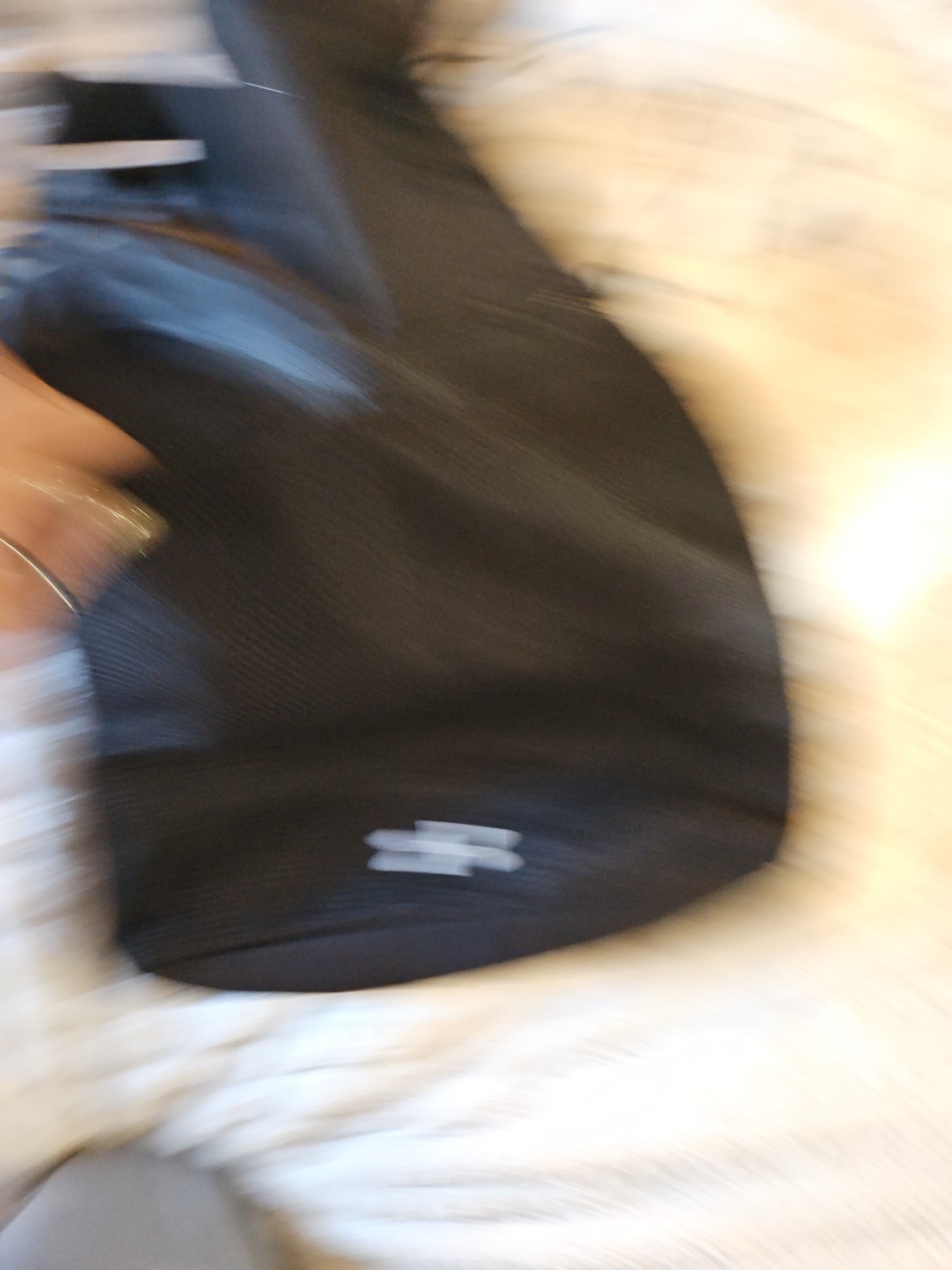 Under Armour Large Crossbody Sling Bag Black Adjustable Strap