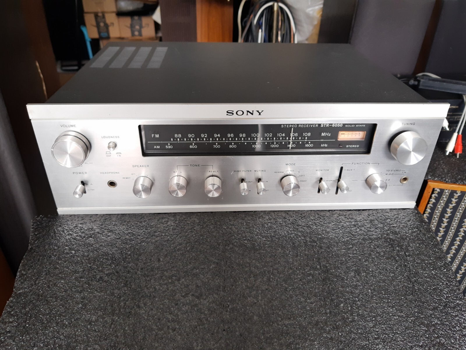 Sony STR-6050 AM/FM Stereo Receiver