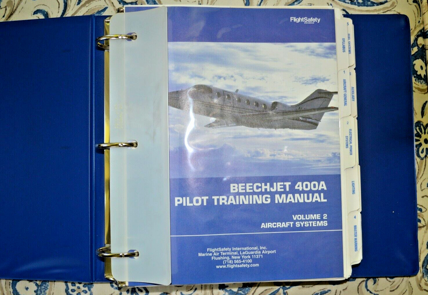 Beechjet 400A Pilot Training Manual, Vol. 2 Aircraft Systems