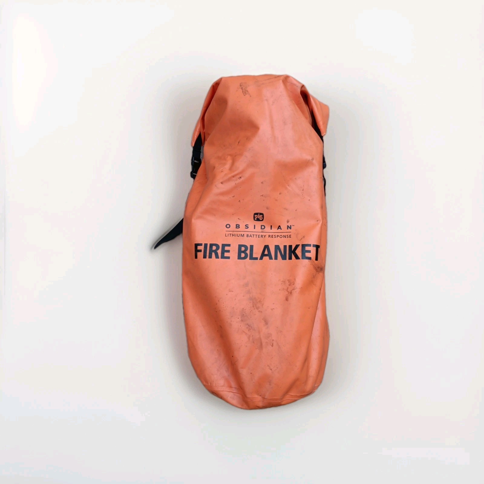 PIG Obsidian LITHIUM BATTERY RESPONSE FIRE BLANKET Large - 15x13 ft.