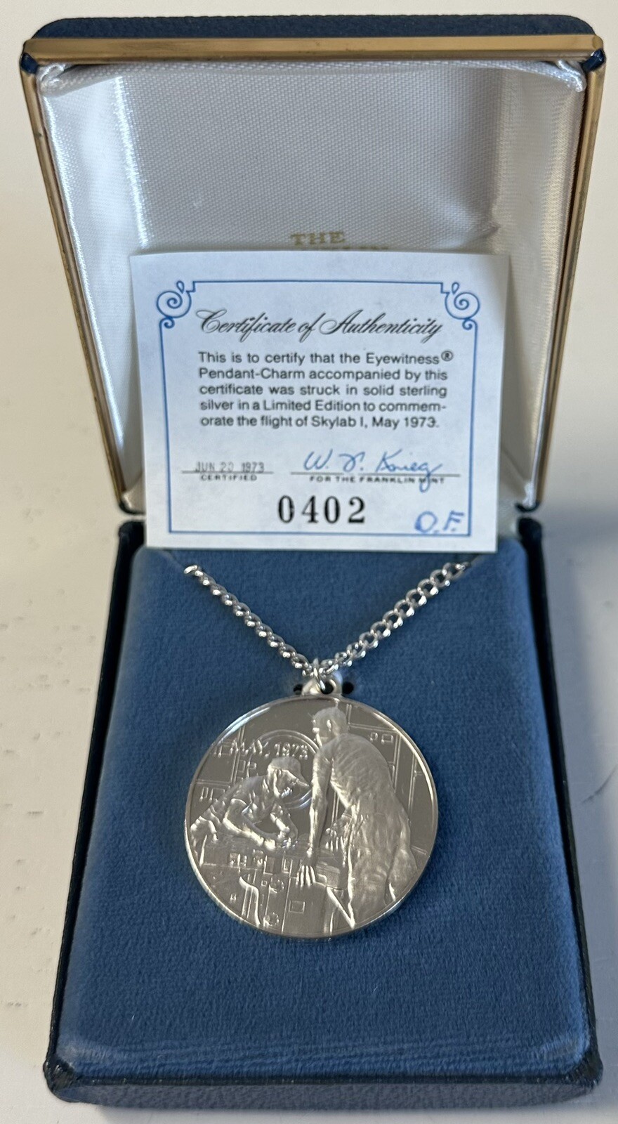 PRISTINE 1973 SKYLAB I PROOF SOLID STERLING SILVER "EYEWITNESS" PENDANT CHARM