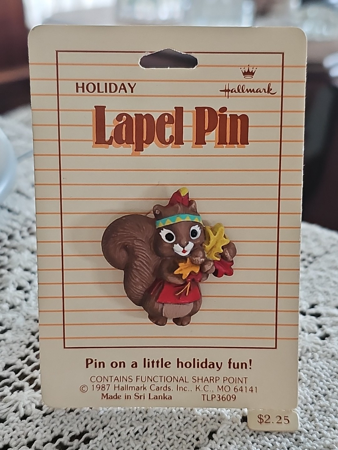 Vintage Hallmark Lapel Pin Thanksgiving Fall Squirrel New on Card 1987