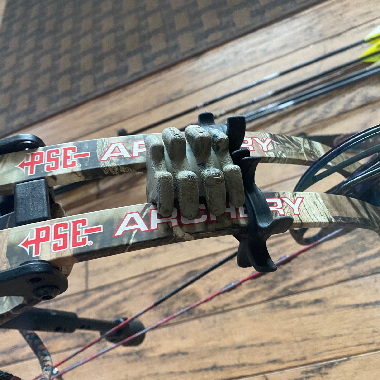 Sinister Bow