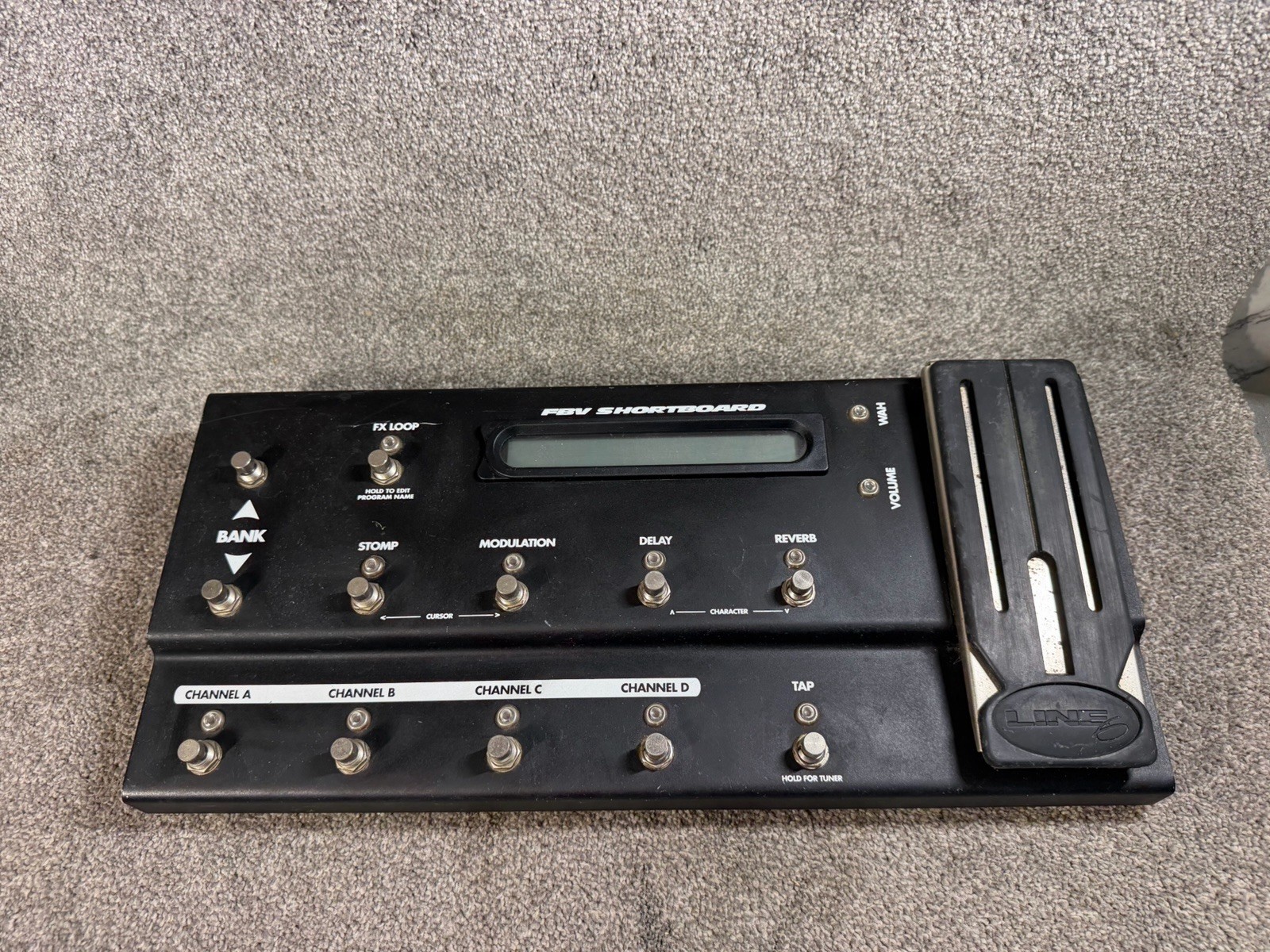 Line 6 - FBV Shortboard Foot Controller Pedal Board Multi Effects
