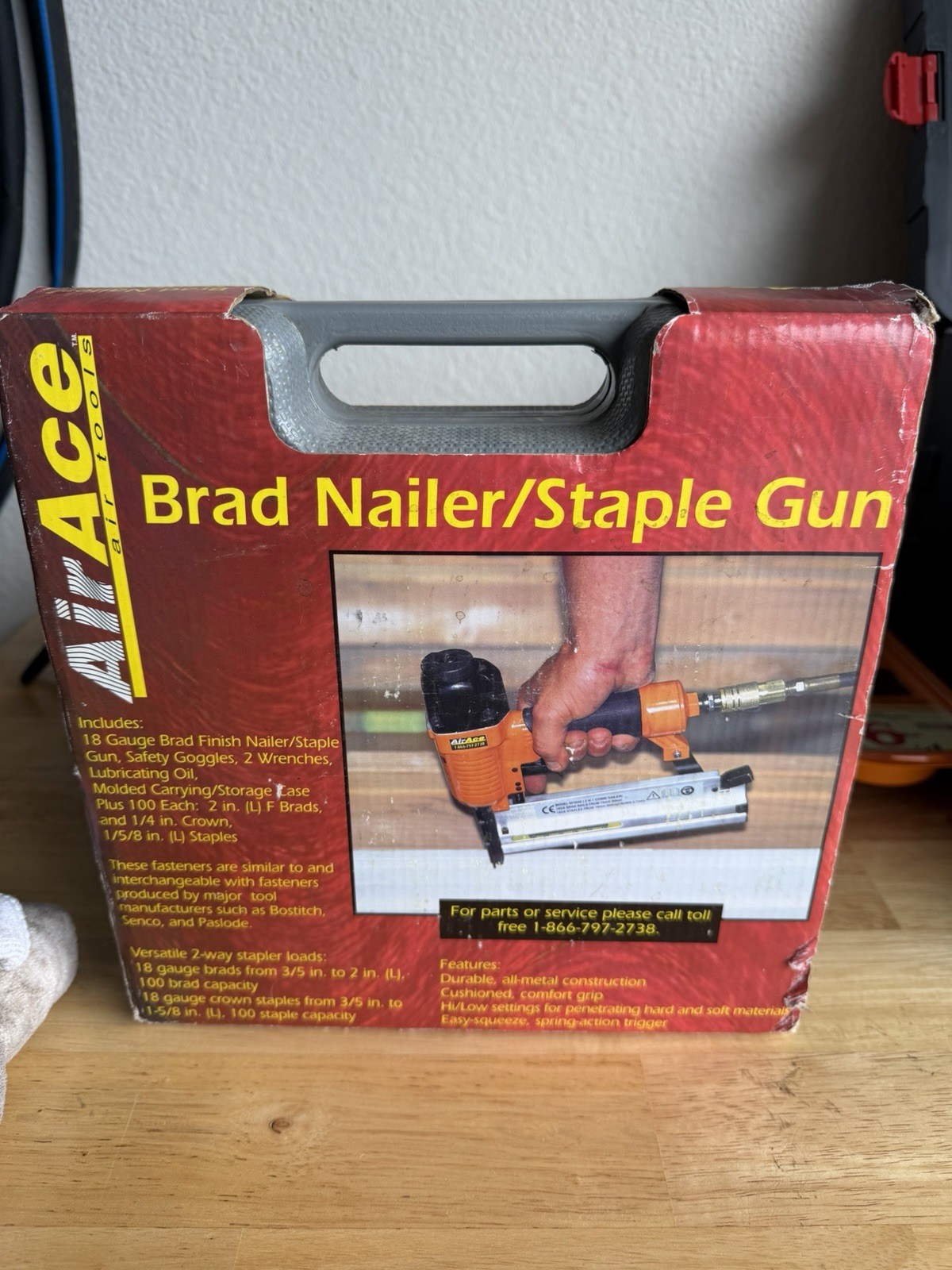 AirAce Brad Nailer/Staple Gun F509040 Pneumatic Tool with Case